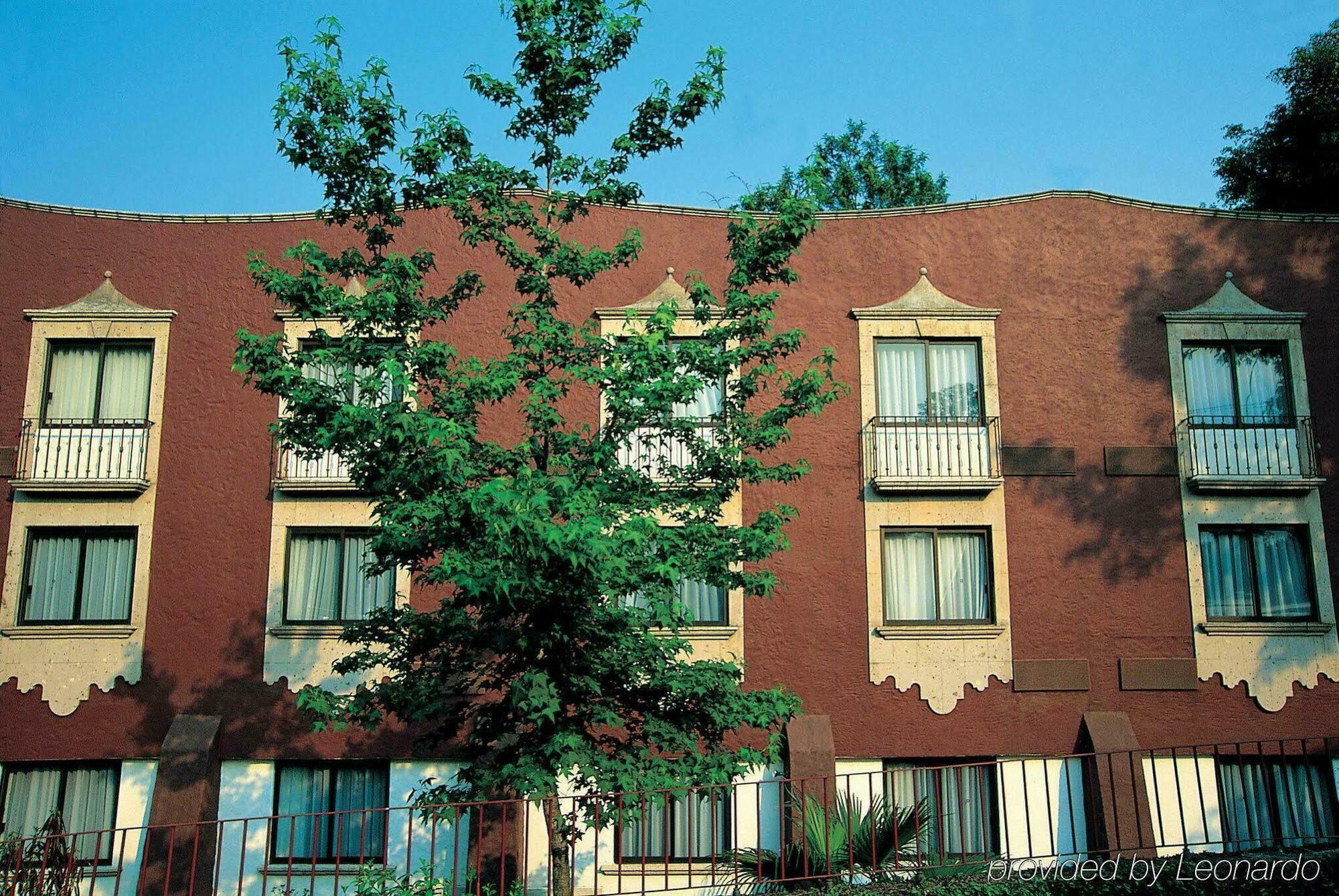Fiesta Inn Xalapa Exterior photo